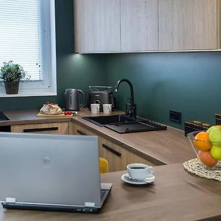 W&k Energy - Parking W Garazu, Faktura Vat, Balkon, Netflix 코잘린