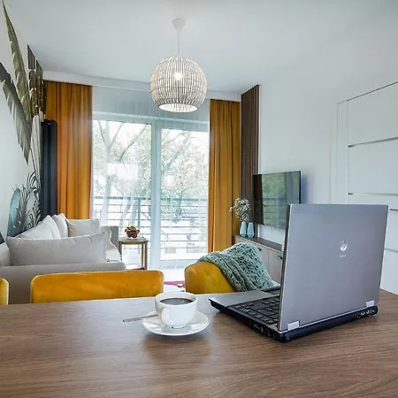 דירה W&k Energy - Parking W Garazu, Faktura Vat, Balkon, Netflix קושאלין