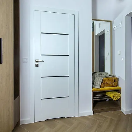W&k Energy - Parking W Garazu, Faktura Vat, Balkon, Netflix Apartmán